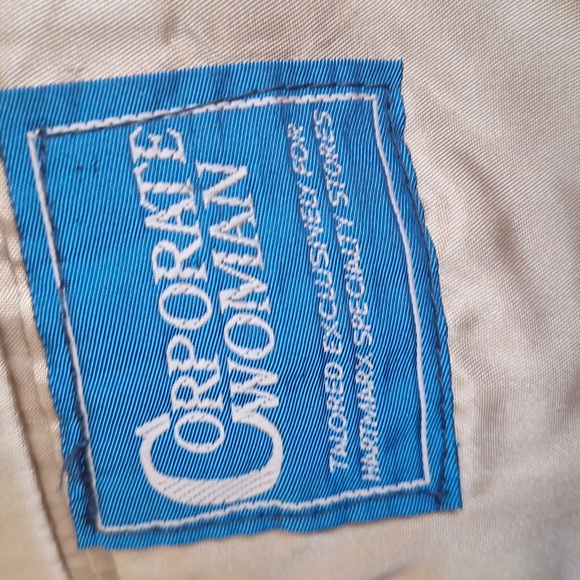 Vintage Corporate Woman 100% Camel Hair Blazer | Size 16 - Picture 5 of 11